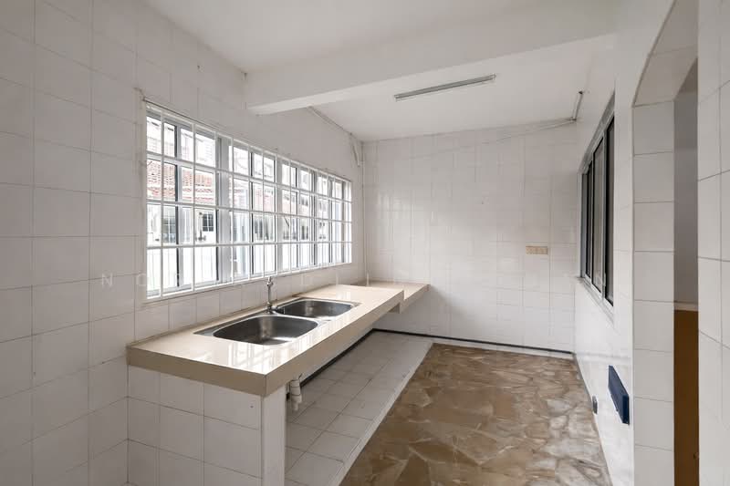 Rumah Teres 2.5 Tingkat untuk Dijual di SS12 (Subang Jaya) - Nor Azdlin Adnan - Kitchen - PropertyGuru.com.my