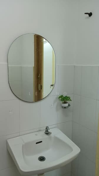 Kondominium untuk Dijual di Warisan City View - Leo Ng - Bathroom - PropertyGuru.com.my