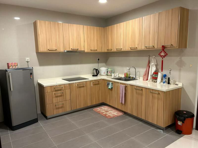 Kondominium untuk Dijual di KSL D'Esplanade Residence - Annie Chai - Kitchen - PropertyGuru.com.my