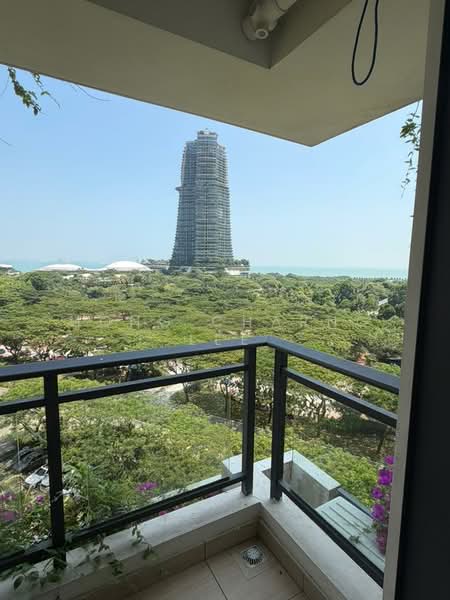 Pangsapuri untuk Disewa di Regalia Park @ Forest City - Hong Charng Lee - Balcony - PropertyGuru.com.my