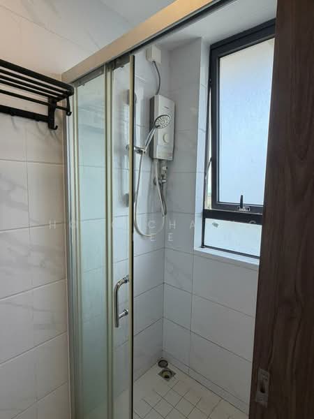 Pangsapuri untuk Disewa di Regalia Park @ Forest City - Hong Charng Lee - Bathroom - PropertyGuru.com.my