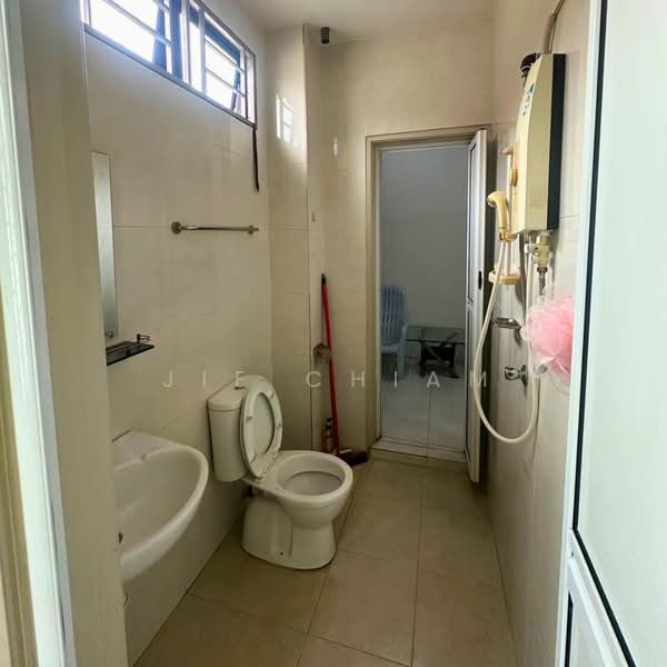2-storey Terraced House for Rent in Juru (Penang) - Jie Chiam - Bathroom - PropertyGuru.com.my