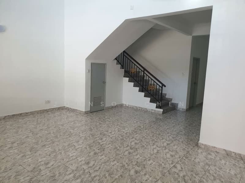3-storey Terraced House for Sale in Taman Gunung Pulai (Kulai) - Johnson Chen - Interior - PropertyGuru.com.my