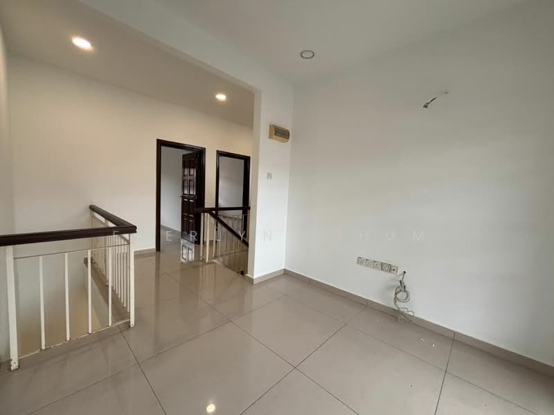 3-storey Terraced House for Sale in Mutiara Bukit Jalil (Bukit Jalil) - Emerlyne Shum - Interior - PropertyGuru.com.my