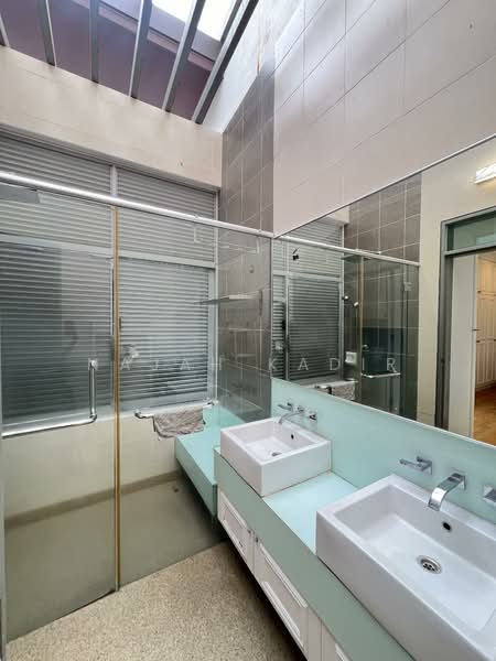 Rumah Teres 3 Tingkat untuk Disewa di Cyberjaya (Selangor) - Najah Kadir - Bathroom - PropertyGuru.com.my