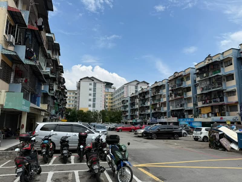Flat for Sale at Pandan Mewah - Eddie Loh - Exterior - PropertyGuru.com.my