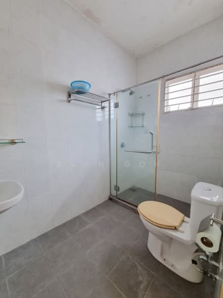 Rumah Berkembar untuk Dijual di Bandar Puteri Puchong (Puchong) - Evan Goh - Bathroom - PropertyGuru.com.my