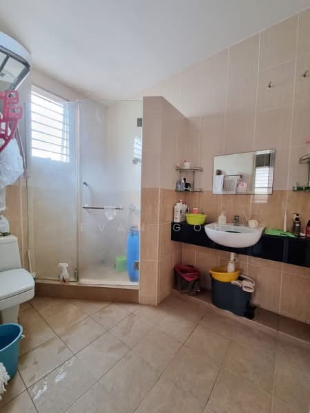 Rumah Berkembar untuk Dijual di Bandar Puteri Puchong (Puchong) - Evan Goh - Bathroom - PropertyGuru.com.my