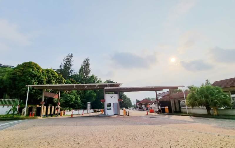 Rumah Berkembar untuk Dijual di Bandar Puteri Puchong (Puchong) - Evan Goh - Exterior - PropertyGuru.com.my
