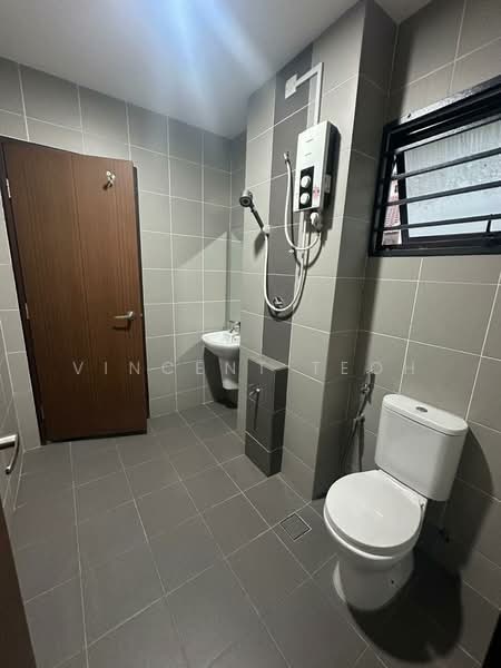 Rumah Teres 2 Tingkat untuk Disewa di Bandar Bukit Raja (Klang) - Vincent Teoh - Bathroom - PropertyGuru.com.my