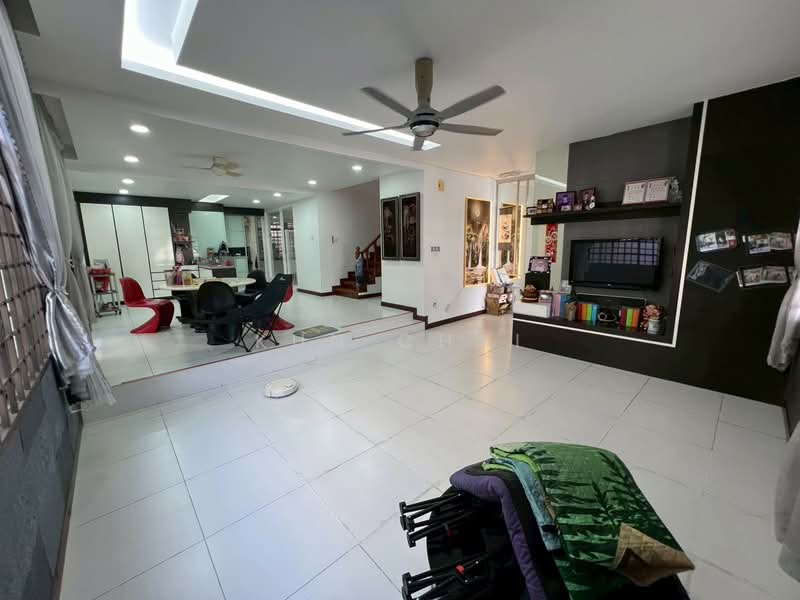 Semi-Detached House for Sale in Tampoi (Johor) - Kun Chai - Living Room - PropertyGuru.com.my