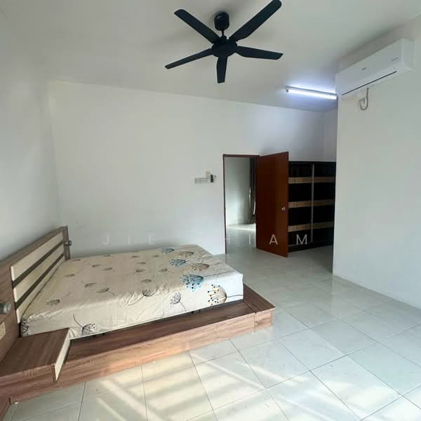 Semi-Detached House for Rent in Juru (Penang) - Jie Chiam - Bedroom - PropertyGuru.com.my