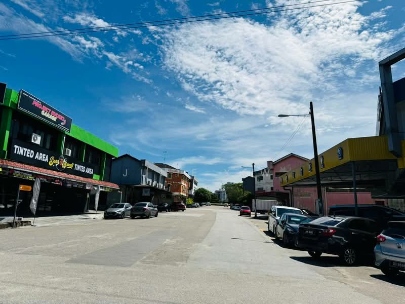 Kedai / Pejabat untuk Disewa di Taman Johor Jaya (Johor Bahru) - Julie Yew - Exterior - PropertyGuru.com.my