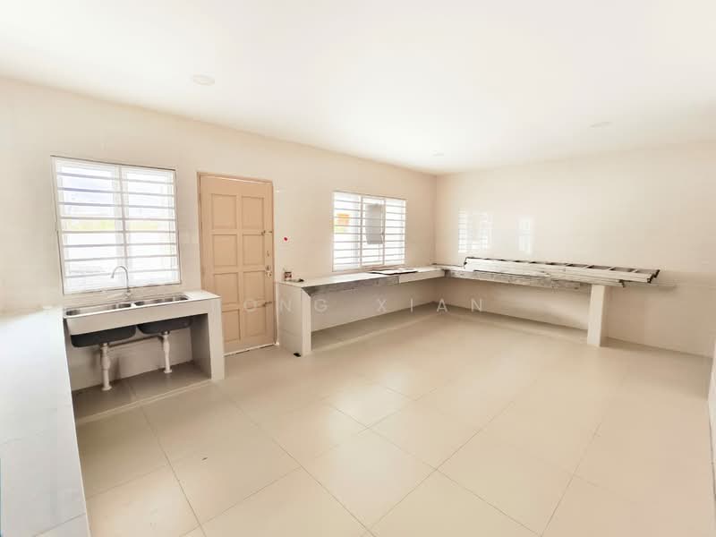 Rumah Teres 2 Tingkat untuk Dijual di Kota Samarahan (Sarawak) - Bong Xian - Kitchen - PropertyGuru.com.my