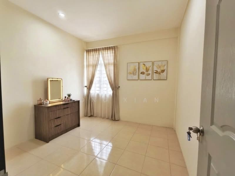 Rumah Teres 2 Tingkat untuk Dijual di Kota Samarahan (Sarawak) - Bong Xian - Bedroom - PropertyGuru.com.my