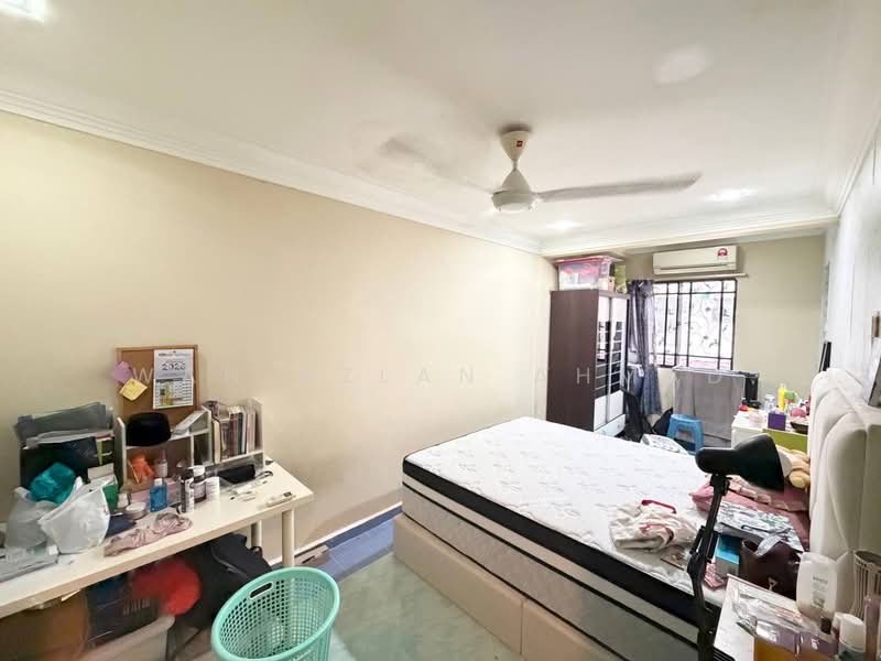 2-storey Terraced House for Sale in Seksyen 24 (Shah Alam) - Wan Azlan Ahmad - PropertyGuru.com.my