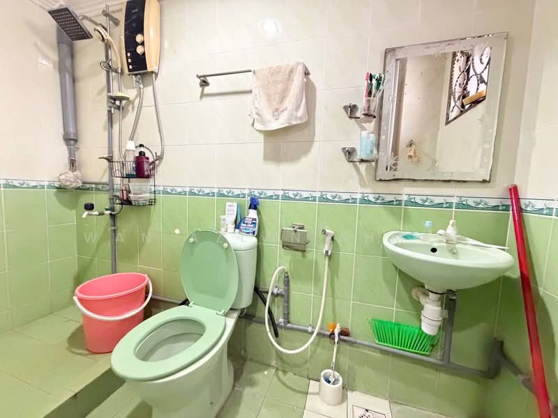 2-storey Terraced House for Sale in Seksyen 24 (Shah Alam) - Wan Azlan Ahmad - PropertyGuru.com.my