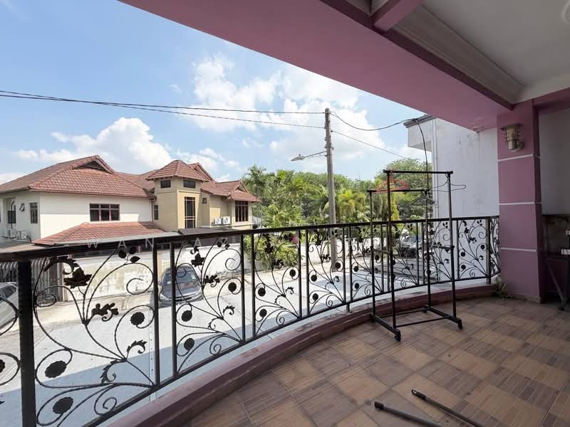 2-storey Terraced House for Sale in Seksyen 24 (Shah Alam) - Wan Azlan Ahmad - PropertyGuru.com.my