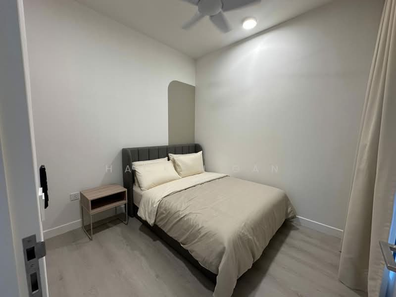 Servis Apartment untuk Disewa di Maya Ara Residences - Hacken Gan - Bedroom - PropertyGuru.com.my