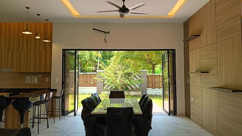 Bungalow for Sale in Taman Sikamat (Seremban) - Effendy Shohaili - Dining Room - PropertyGuru.com.my