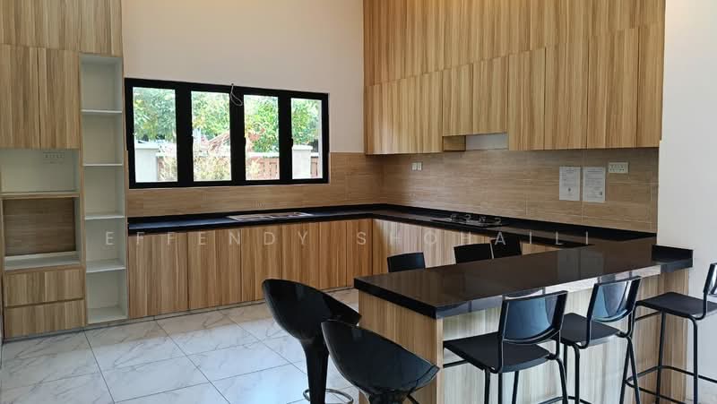 Bungalow for Sale in Taman Sikamat (Seremban) - Effendy Shohaili - Kitchen - PropertyGuru.com.my