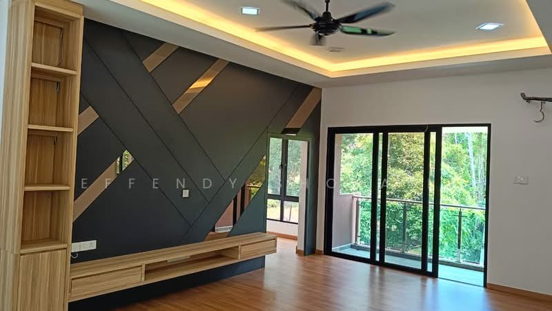 Bungalow for Sale in Taman Sikamat (Seremban) - Effendy Shohaili - Living Room - PropertyGuru.com.my