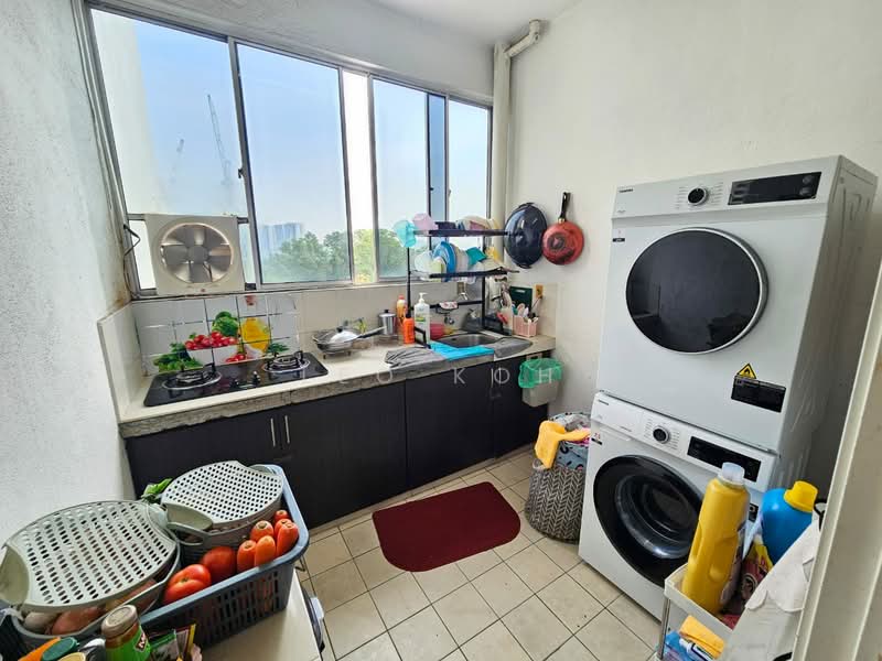 Pangsapuri untuk Dijual di Villa Pavilion - Leo Koh - Kitchen - PropertyGuru.com.my