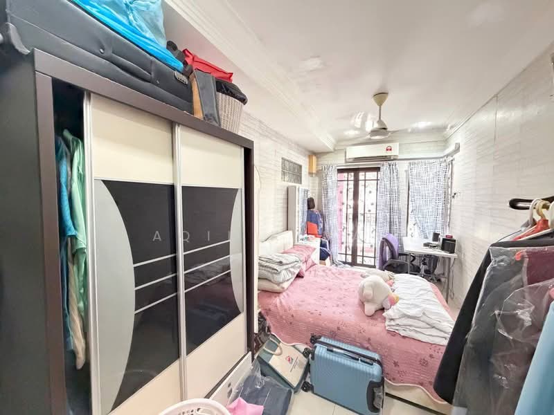 Rumah Teres 2 Tingkat untuk Dijual di Seksyen 24 (Shah Alam) - Aqil Kamal - PropertyGuru.com.my