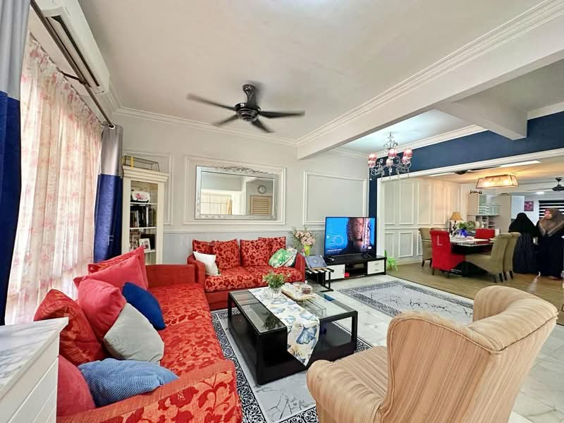 2-storey Terraced House for Sale in Bandar Sri Damansara (Selangor) - Effendy Shohaili - Living Room - PropertyGuru.com.my