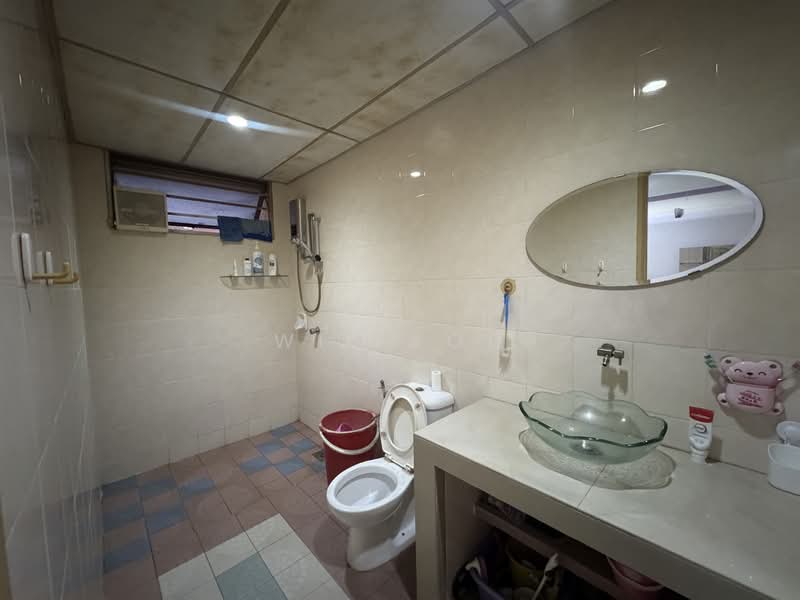 Townhouse for Sale in Jalan Ipoh (Kuala Lumpur) - Wil Koh - Bathroom - PropertyGuru.com.my