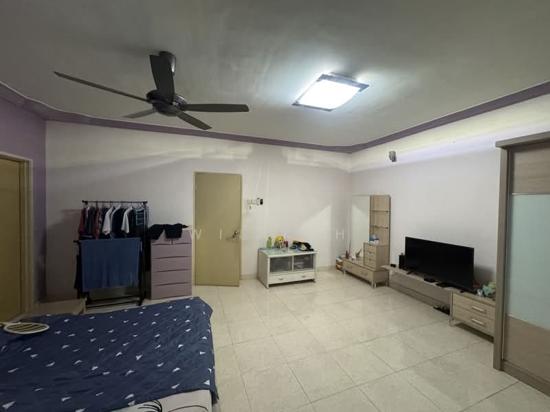 Townhouse for Sale in Jalan Ipoh (Kuala Lumpur) - Wil Koh - Bedroom - PropertyGuru.com.my