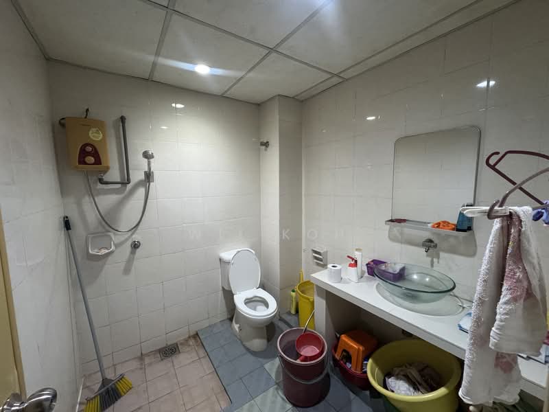 Townhouse for Sale in Jalan Ipoh (Kuala Lumpur) - Wil Koh - Bathroom - PropertyGuru.com.my