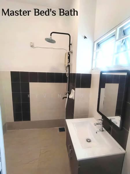 Rumah Teres 2.5 Tingkat untuk Dijual di Taman Puncak Saujana (Kajang) - Kevin Loke - Bathroom - PropertyGuru.com.my