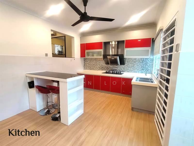 Rumah Teres 2.5 Tingkat untuk Dijual di Taman Puncak Saujana (Kajang) - Kevin Loke - Kitchen - PropertyGuru.com.my