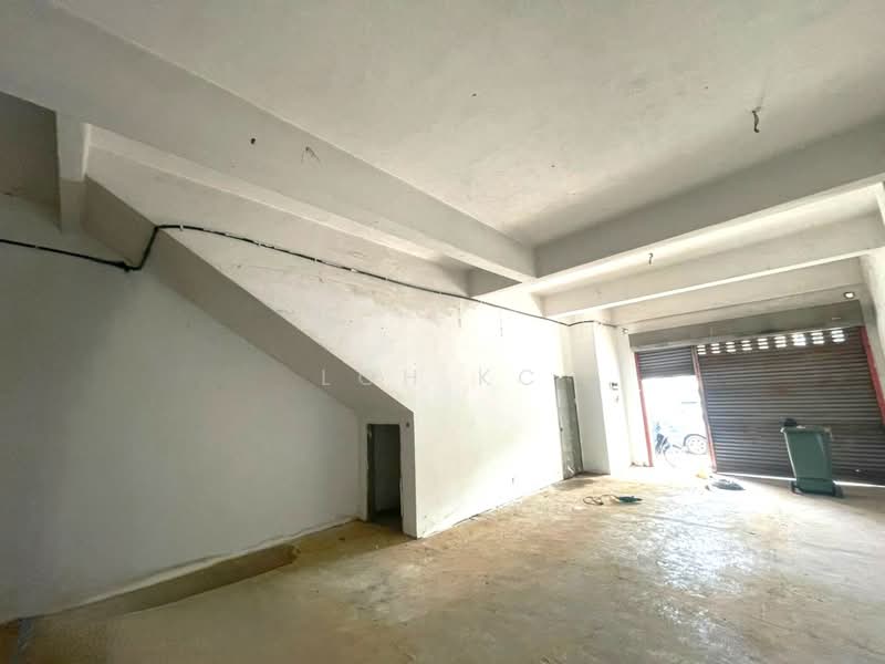 Kedai untuk Disewa di Petaling Jaya (Selangor) - Loh KC - Interior - PropertyGuru.com.my