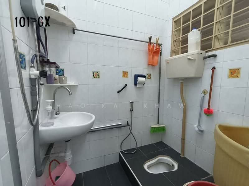 Rumah Teres 2 Tingkat untuk Dijual di Bukit Kuda (Klang) - Hao Kai Khaw - Bathroom - PropertyGuru.com.my