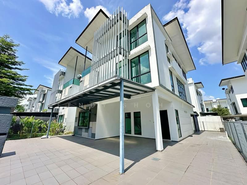 Semi-Detached House for Sale in Kajang Perdana (Kajang) - Effendy Shohaili - Exterior - PropertyGuru.com.my