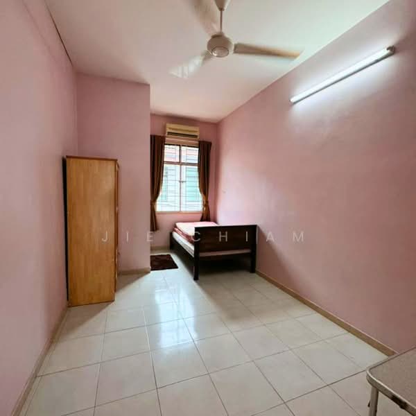 2-storey Terraced House for Rent in Juru (Penang) - Jie Chiam - Bedroom - PropertyGuru.com.my