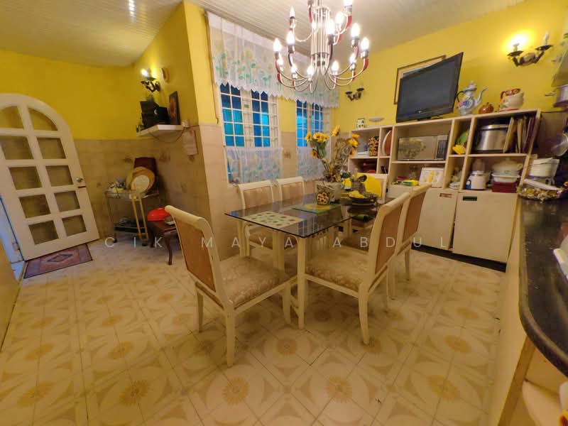 Bungalow for Sale in Taman Melawati (Ulu Kelang) - Cik Maya Abdul - Dining Room - PropertyGuru.com.my