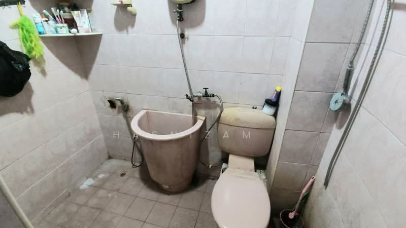 2-storey Terraced House for Sale in Kepala Batas (Penang) - Hasnizam . - Bathroom - PropertyGuru.com.my