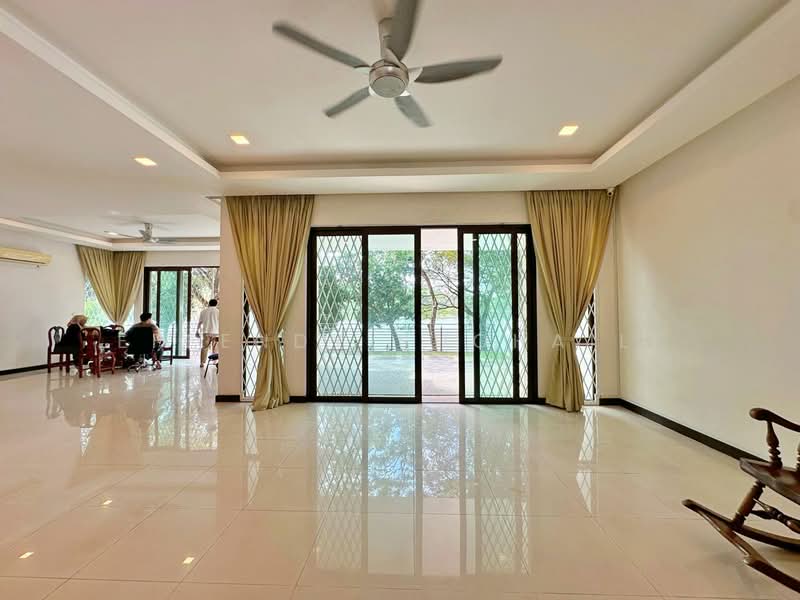 Semi-Detached House for Sale in Presint 8 (Putrajaya) - Effendy Shohaili - Living Room - PropertyGuru.com.my