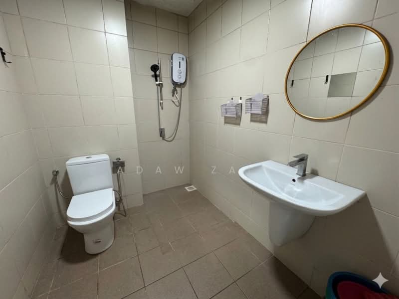 Servis Apartment untuk Dijual di i-SOHO @ i-City - Adaw Zain - Bathroom - PropertyGuru.com.my