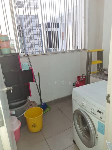 Servis Apartment untuk Dijual di Emira Residence - JK Leong - Balcony - PropertyGuru.com.my