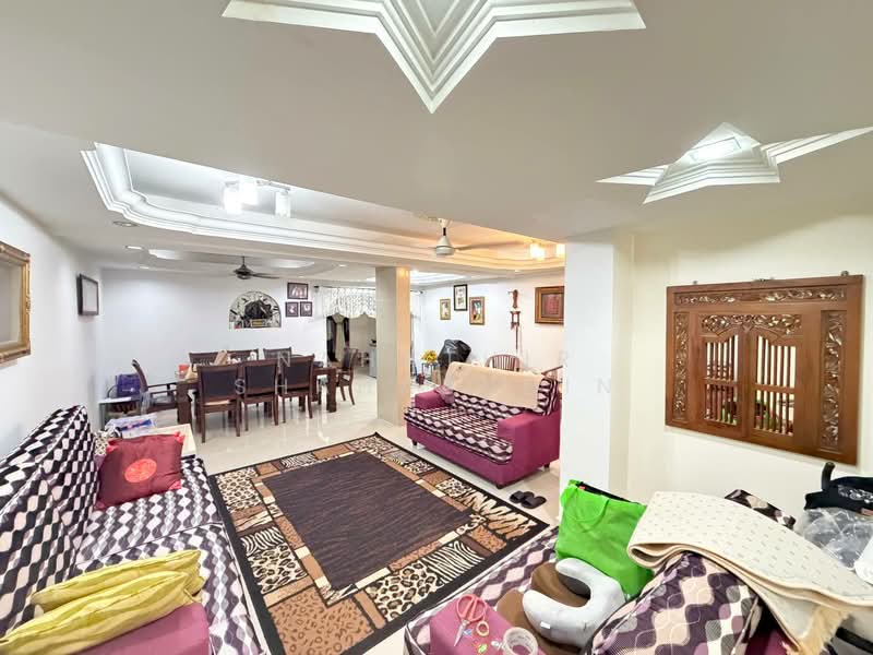 2-storey Terraced House for Sale in Seksyen 24 (Shah Alam) - Nahathir Shahabudin - Living Room - PropertyGuru.com.my