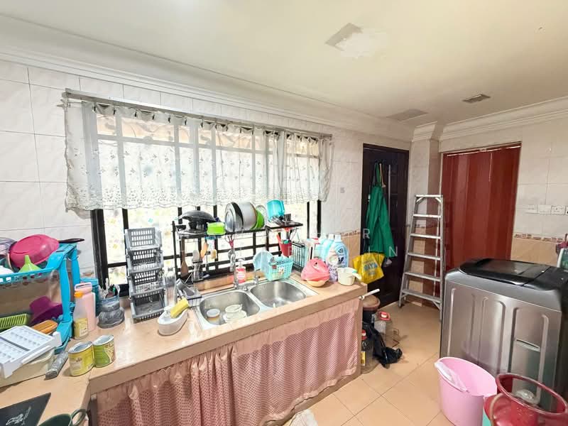 2-storey Terraced House for Sale in Seksyen 24 (Shah Alam) - Nahathir Shahabudin - Kitchen - PropertyGuru.com.my
