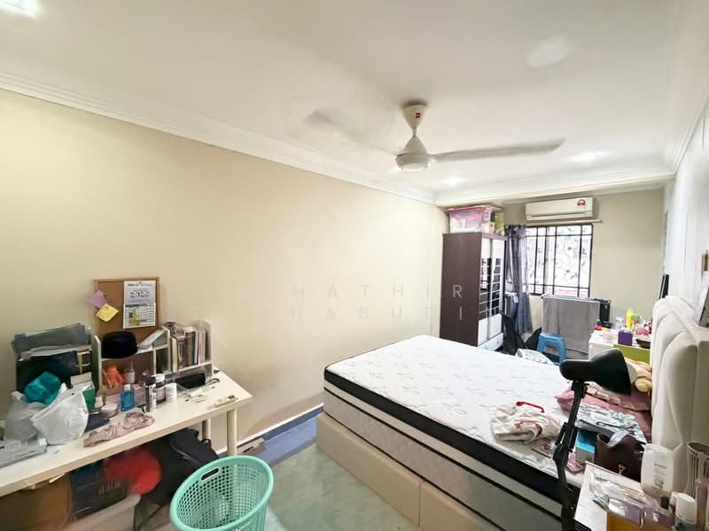 2-storey Terraced House for Sale in Seksyen 24 (Shah Alam) - Nahathir Shahabudin - PropertyGuru.com.my