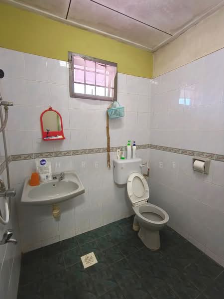Terraced House for Sale in Johor Bahru (Johor) - Eldwin Tang - Bathroom - PropertyGuru.com.my