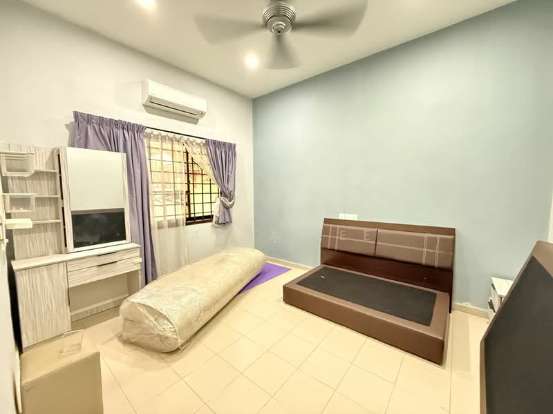 Rumah Teres 1 Tingkat untuk Dijual di Taman Johor Jaya (Johor Bahru) - Sausa Lee - Bedroom - PropertyGuru.com.my