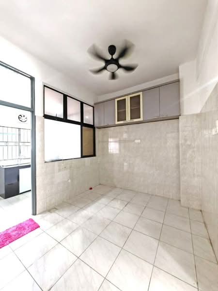 2-storey Terraced House for Sale in Skudai (Johor) - Jeff Ooi - Kitchen - PropertyGuru.com.my