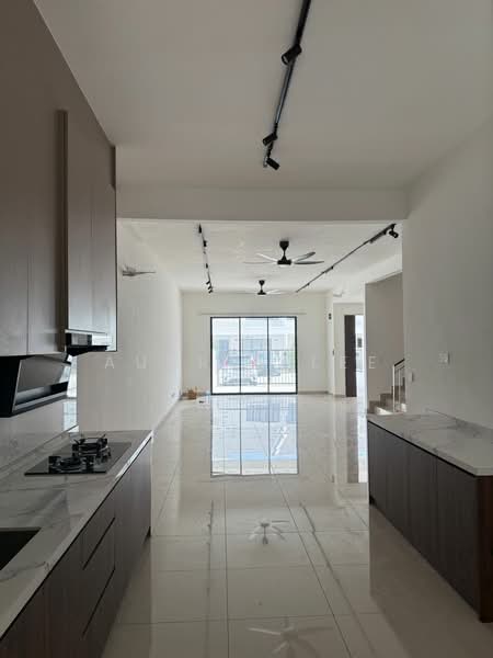2-storey Terraced House for Rent in Cyberjaya (Selangor) - Audrey Lee - Kitchen - PropertyGuru.com.my